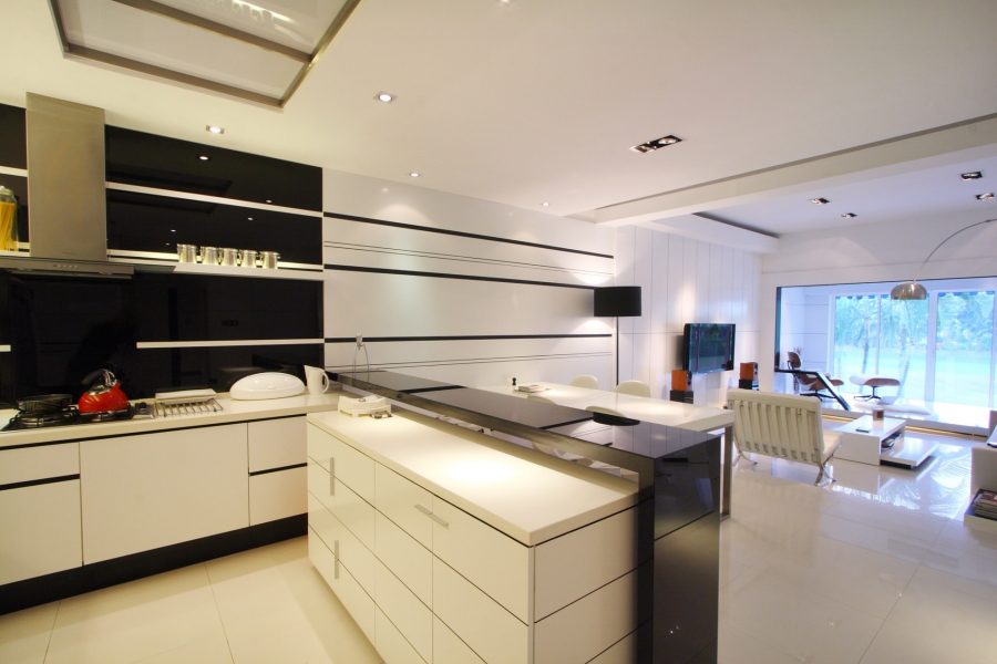 Country Villa, Country Heights